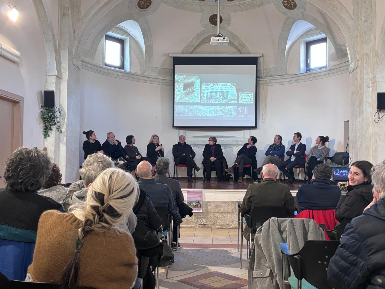 8ac386fb-67ca-46d7-bad6-16173bd5cf03